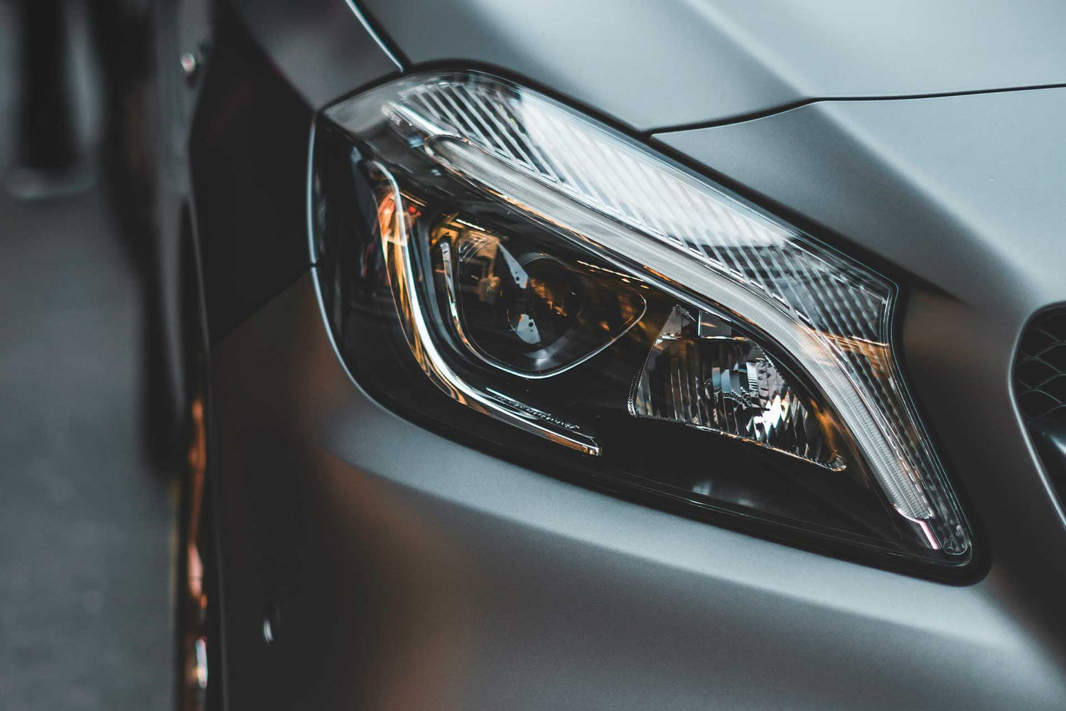 crystal clear headlight of mercedes benz